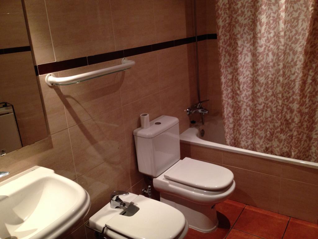 Apartaments Pirinenc Эстерри-д'Анеу Номер фото